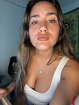 Snapshot of fenixgre chatting on November 1, 7:38 pm fenixgre online show from November 1, 7:38 pm