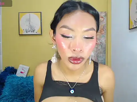 Snapshot of NannyaBitch chatting on June 23, 4:43 am NannyaBitch online show from June 23, 4:43 am