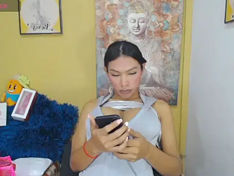 Snapshot of NannyaBitch chatting on June 28, 5:57 am NannyaBitch online show from June 28, 5:57 am