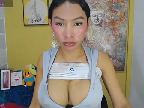 Snapshot of NannyaBitch chatting on July 1, 4:07 pm NannyaBitch online show from July 1, 4:07 pm