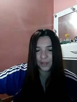 Snapshot of Oxitocina2000 chatting on October 18, 1:30 am Oxitocina2000 online show from October 18, 1:30 am