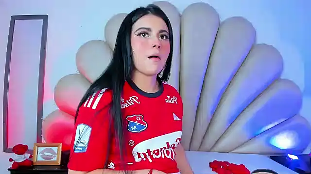 Natasha  Blue online show from February 9, 1:03 pm