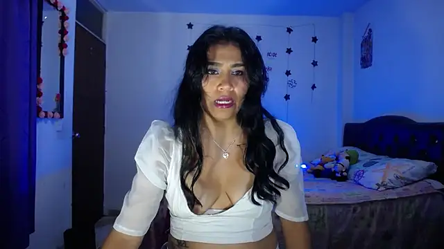 pinky violeta online show from March 11, 11:44 am