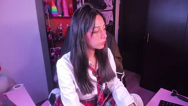 amber yull online show from May 9, 2:06 am