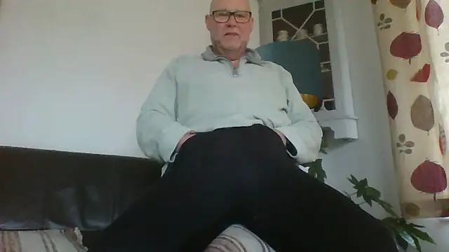 Tempted1973 online show from February 8, 2:09 pm