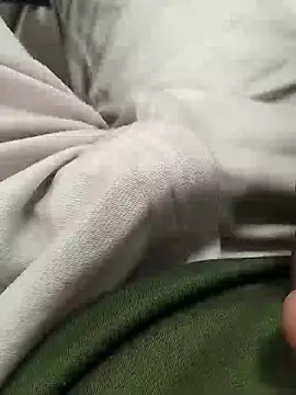 Snapshot of orgasmic_boy chatting on December 6, 10:19 pm orgasmic boy online show from December 6, 10:19 pm