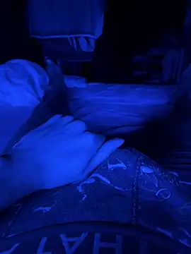 Snapshot of Nando chatting on February 4, 2:06 am Nando online show from February 4, 2:06 am