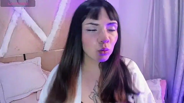 xhinata hyugax online show from December 21, 9:55 pm