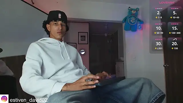 Snapshot of mike_casseano chatting on September 19, 12:56 am mike casseano online show from September 19, 12:56 am