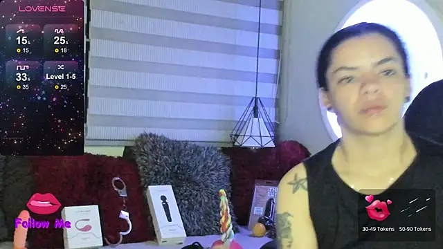 natasha logan  online show from May 29, 4:10 am