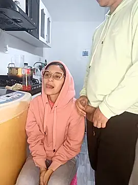 catire2323 online show from November 14, 2:10 am