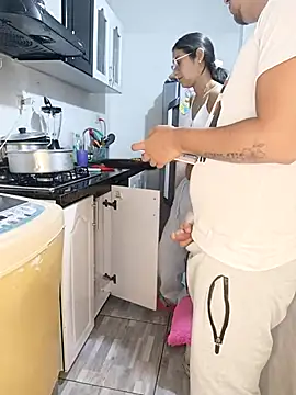 catire2323 online show from February 19, 12:17 am