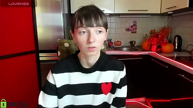 TayanaJons online show from November 10, 7:51 am