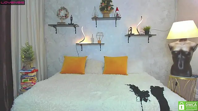 Snapshot of StripBianka chatting on January 9, 1:35 pm StripBianka online show from January 9, 1:35 pm