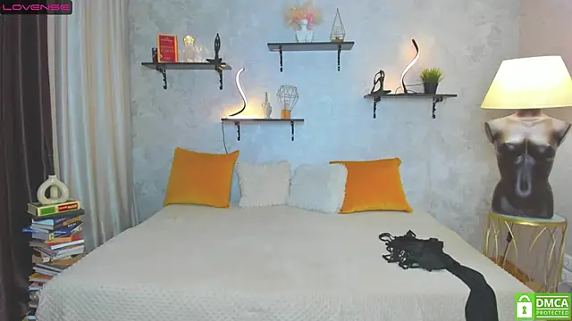 Snapshot of StripBianka chatting on March 9, 1:59 pm StripBianka online show from March 9, 1:59 pm