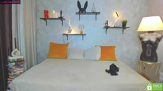 Snapshot of StripBianka chatting on March 20, 4:31 pm StripBianka online show from March 20, 4:31 pm