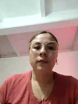 selena gomez2 online show from February 11, 1:20 pm