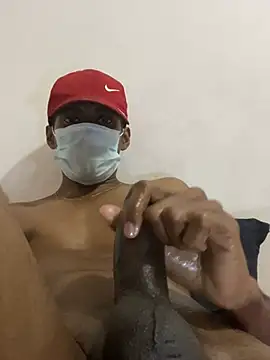 Snapshot of YomalBBC chatting on February 5, 8:04 pm YomalBBC online show from February 5, 8:04 pm