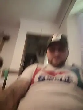 Snapshot of SmallDick___ chatting on December 17, 9:59 am SmallDick online show from December 17, 9:59 am