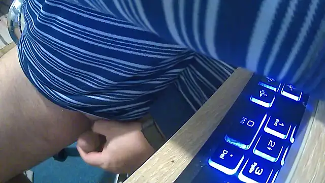 GYurmoka70 online show from October 26, 6:19 am