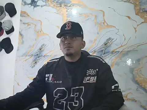 Snapshot of myke_andrade chatting on June 5, 6:52 am myke andrade online show from June 5, 6:52 am