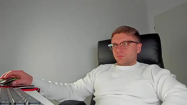 Findom guy online show from March 18, 4:26 pm