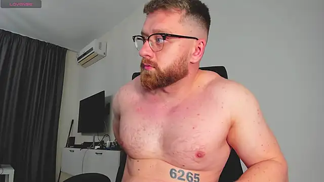 Findom guy online show from March 17, 10:13 pm