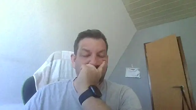 Snapshot of Golffahrer1982 chatting on July 1, 10:17 am Golffahrer1982 online show from July 1, 10:17 am