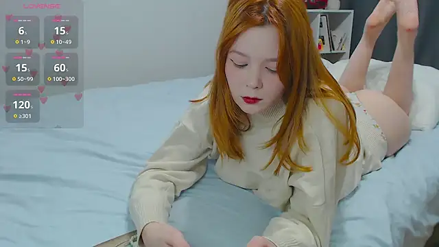 Snapshot of Milky__oolong chatting on December 6, 5:55 pm Milky oolong online show from December 6, 5:55 pm