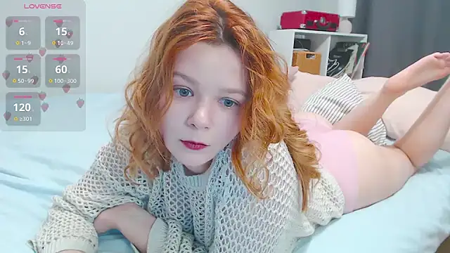 Snapshot of Milky__oolong chatting on December 15, 6:48 pm Milky oolong online show from December 15, 6:48 pm