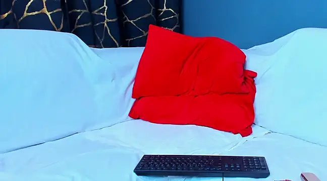 andboyfor6 online show from March 1, 1:40 pm