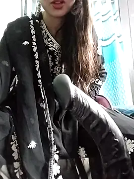 Snapshot of Noor_Darliing chatting on February 10, 6:03 pm Noor Darliing online show from February 10, 6:03 pm