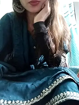 Snapshot of Noor_Darliing chatting on March 7, 3:28 pm Noor Darliing online show from March 7, 3:28 pm