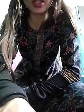 Snapshot of Noor_Darliing chatting on March 9, 3:38 pm Noor Darliing online show from March 9, 3:38 pm