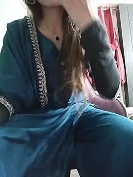 Noor Darliing online show from June 1, 3:36 pm