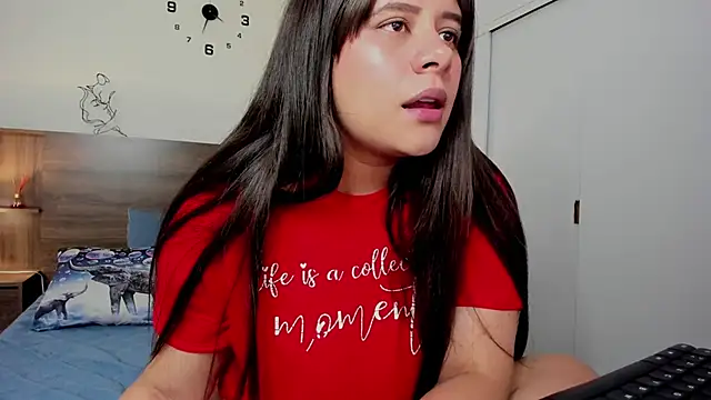 emily adams01 online show from March 18, 9:29 pm