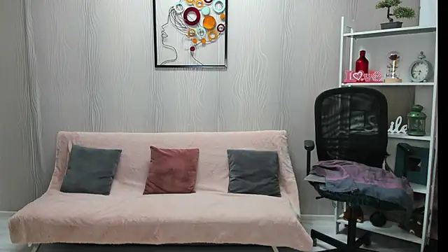 Cassandra Hotty online show from February 14, 4:42 am