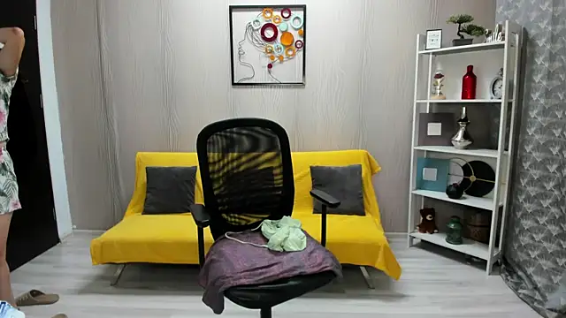 Snapshot of Cassandra_Hotty chatting on June 29, 10:15 am Cassandra Hotty online show from June 29, 10:15 am
