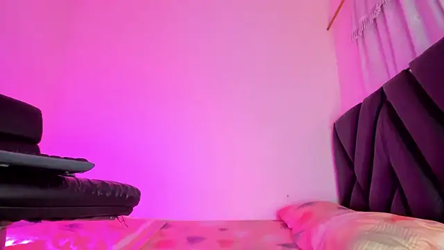 stephany doll  online show from January 16, 4:27 am