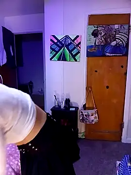 cammyquart online show from December 8, 8:47 pm