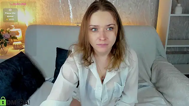 Linda Bryant online show from May 22, 12:40 am