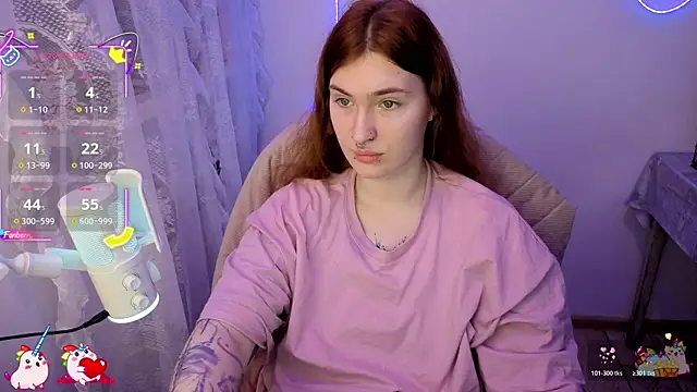  Chlo  e online show from December 4, 2:15 pm