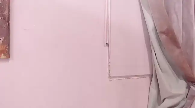 Rebecca Milf online show from January 19, 9:34 pm