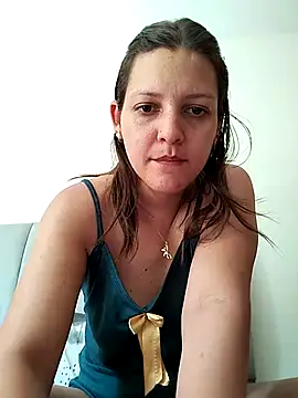 Mia Hampton online show from March 8, 6:05 pm