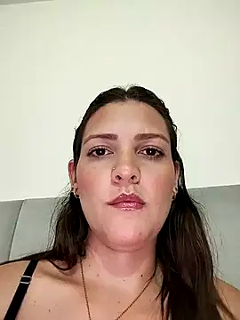 Mia Hampton online show from March 19, 12:37 am