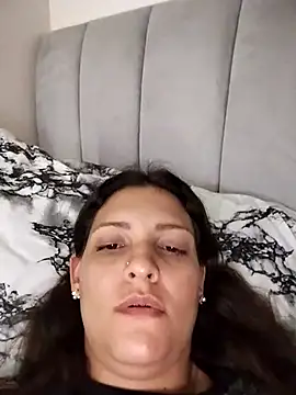 Mia Hampton online show from March 19, 8:43 pm