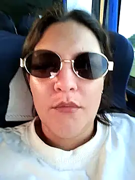 Mia Hampton online show from October 5, 10:18 pm