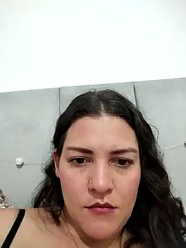 Mia Hampton online show from May 27, 3:09 pm