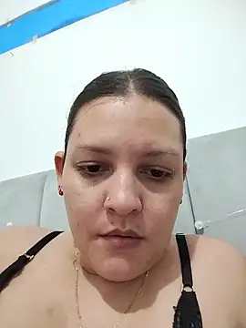 Mia Hampton online show from May 28, 3:31 pm