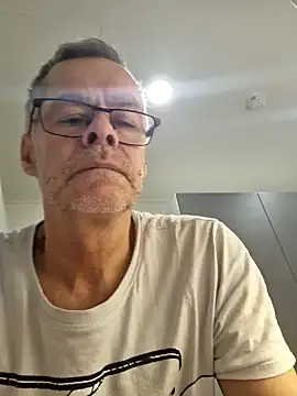 DarrenSullivanSlut online show from December 12, 7:08 am